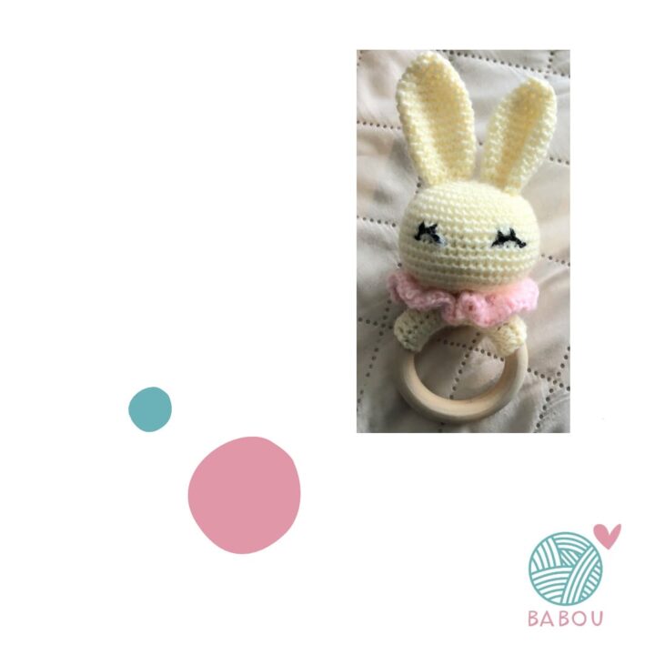 Sonajero de conejito de Babou Handmade