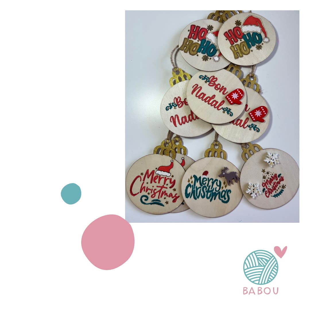 Bolas de Navidad de madera de Babou Handmade